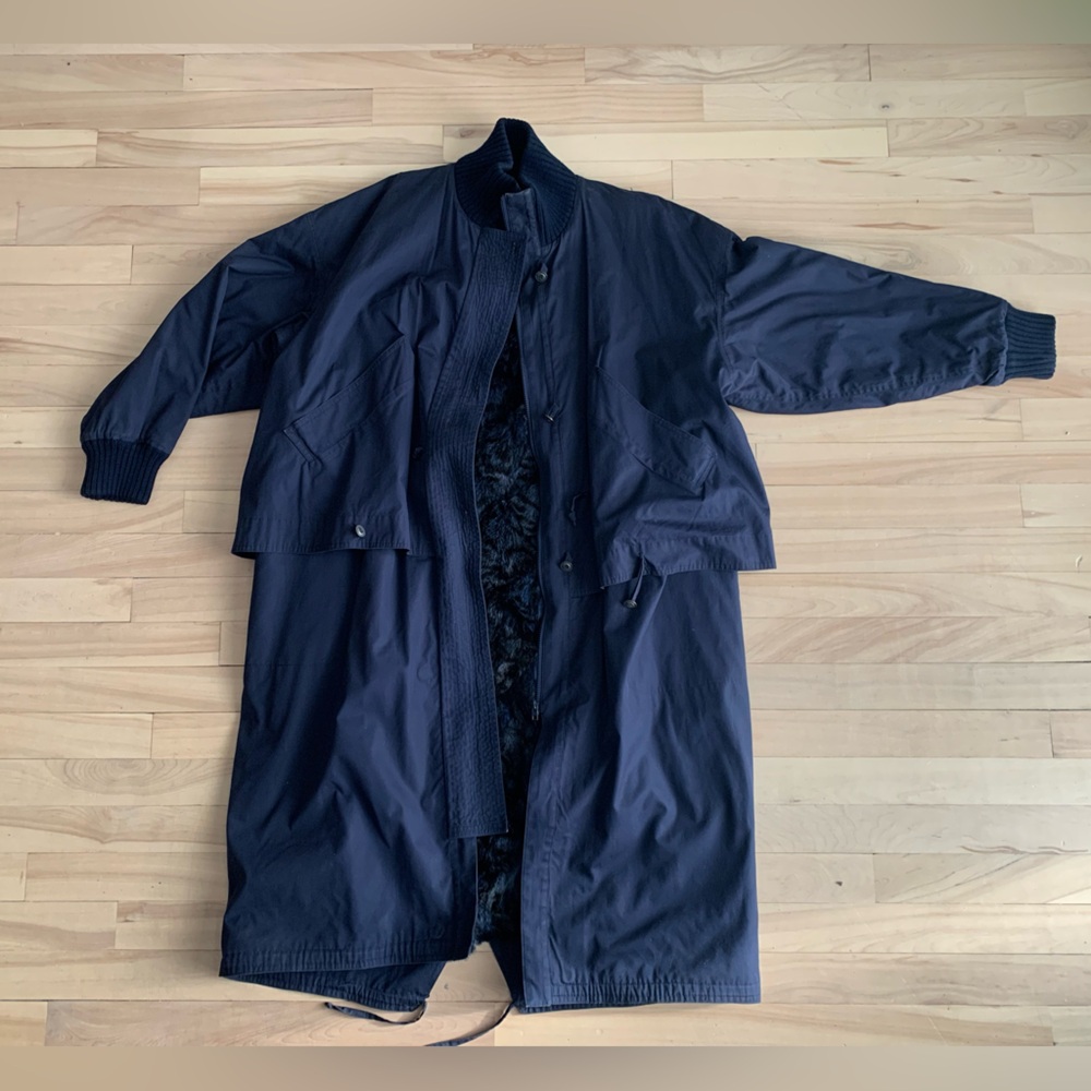 VINTAGE - Fur lining, Navy Blue Trench Coat - Picture 2 of 16